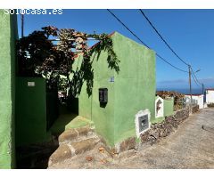 Casa con vistas a los Roques de Salmor y 1.099 m2 de terreno urbano