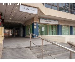 En venta o alquiler local comercial en Avda Juan XXIII y Luis Doreste Silva