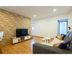 ESTUPENDO PISO CON TERRAZA