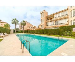 Apartamento en Orihuela costa con piscina comunitaria