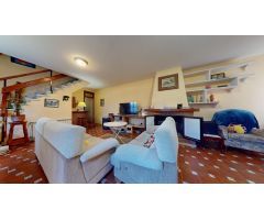 Casa con Fachada Historica - 211 M2