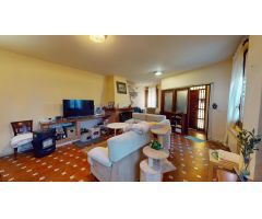 Casa con Fachada Historica - 211 M2