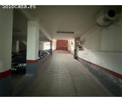 ¡OPORTUNIDAD! Plaza de garaje doble en Calle Josué Lillo – Amplia y cómoda