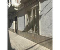 ESPECTACULAR CASA CON ASCENSOR JUNTO AL BOULEVARD GRAN CAPITAN