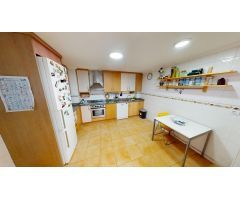 ¡Vive en una de las zonas más deseadas de Alicante! Chalet adosado en Miriam Blasco / La Albufera