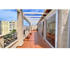 Exclusivo Ático Dúplex con Dos Terrazas en el Centro de Torremolinos