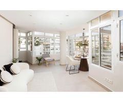 VIVIENDA REFORMADA EN EDIFICIO EMBLEMÁTICO – CENTRO DE TORREMOLINOS