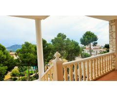Chalet en Venta en la Nucia, Alicante