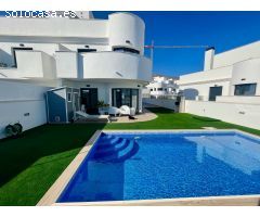 Terraced Houses en Venta en Finestrat, Alicante