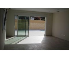 Villa 3 dormitorios con piscina entre mar y montaña en La Romana (Costa Blanca Sur)