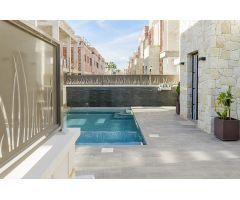 Chalet en Venta en Los Montesinos, Alicante