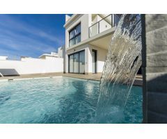 Chalet en Venta en San Miguel de Salinas, Alicante