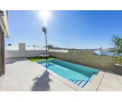 Chalet en Venta en Rojales, Alicante