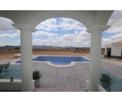 Villas de Obra Nueva en parcelas de 10.000 m2 en Pinoso (Alicante)