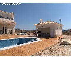 Villas de Obra Nueva en parcelas de 10.000 m2 en Pinoso (Alicante)