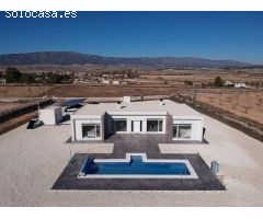 Chalet en Venta en Pinoso, Alicante