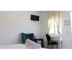 Hotel de 2 estrellas con instalaciones totalmente nuevas y piscina en Calpe (Costa Blanca)