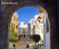 Hotel de 2 estrellas con instalaciones totalmente nuevas y piscina en Calpe (Costa Blanca)