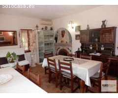 Exclusiva parcela urbana de 2.286 m2 con casa para reformar a 600 m de la playa en Calpe (Costa Blan