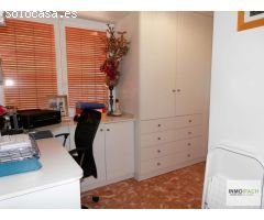 Exclusiva parcela urbana de 2.286 m2 con casa para reformar a 600 m de la playa en Calpe (Costa Blan