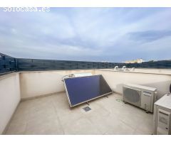 Villa independiente de 3 dormitorios, 2 baños, 1 aseo, piscina en Benijofar (Alicante)