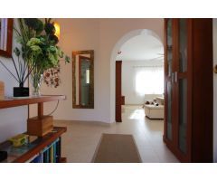 SE VENDE EN CALPE, VILLA CON VISTAS AL MAR