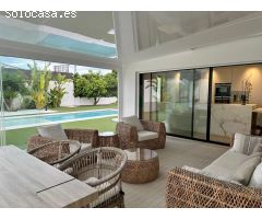Villa de lujo ubicada en las costa del mediterráneo