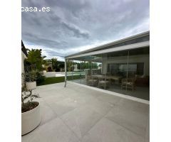 Villa de lujo ubicada en las costa del mediterráneo