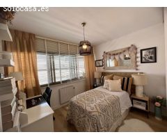 ¡Descubre el Elegante Adosado en Venta en Alicante Golf!
