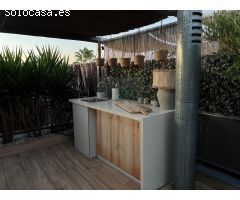 ¡Descubre el Elegante Adosado en Venta en Alicante Golf!
