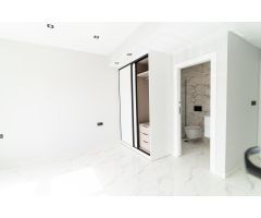 Chalet en Venta en Pilar de la Horadada, Alicante