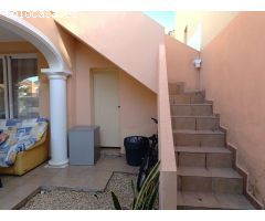 Adosado con piscina comunitaria, garaje y jardín en Calpe (Costa Blanca)