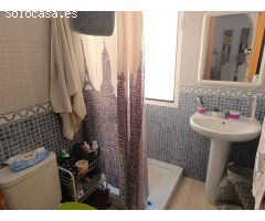Adosado con piscina comunitaria, garaje y jardín en Calpe (Costa Blanca)