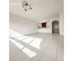 Apartamento con Vistas al Mar y la Montaña en Benidorm