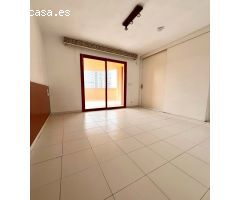 Apartamento con Vistas al Mar y la Montaña en Benidorm