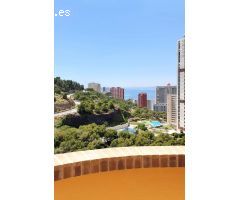 Apartamento con Vistas al Mar y la Montaña en Benidorm