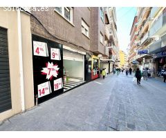 ¡Oportunidad única de local comercial en el corazón comercial de Benidorm!
