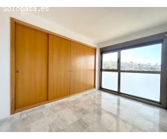 Exclusivo Apartamento con Vistas Panorámicas en Torre Lugano, Benidorm