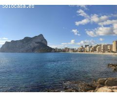 Estudio con vistas al mar en primera línea playa en Calpe (Alicante)