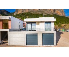 Chalet en Venta en Polope, Alicante