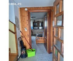 Vendemos casa en exclusiva.