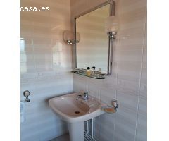 Vendemos casa en exclusiva.