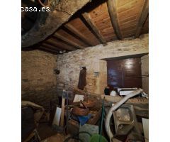 Vendemos casa para reformar.