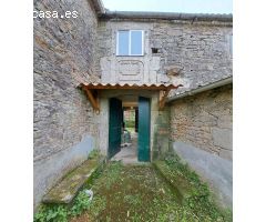 Vendemos casa para reformar.