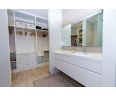 Chalet independiente de estilo moderno y piscina climatizada en Benijofar !