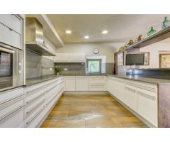 Casa de campo en Venta en Boadella i les Escaules, Girona
