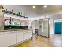 Casa de campo en Venta en Boadella i les Escaules, Girona