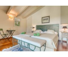 Casa de campo en Venta en Boadella i les Escaules, Girona