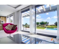 Villa de Lujo en Venta en Mijas Costa, Málaga