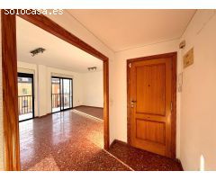 Vivienda residencial del 2002 en Gandia zona corea con garaje y trastero.